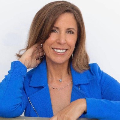 Elaine Vitsas, Neora